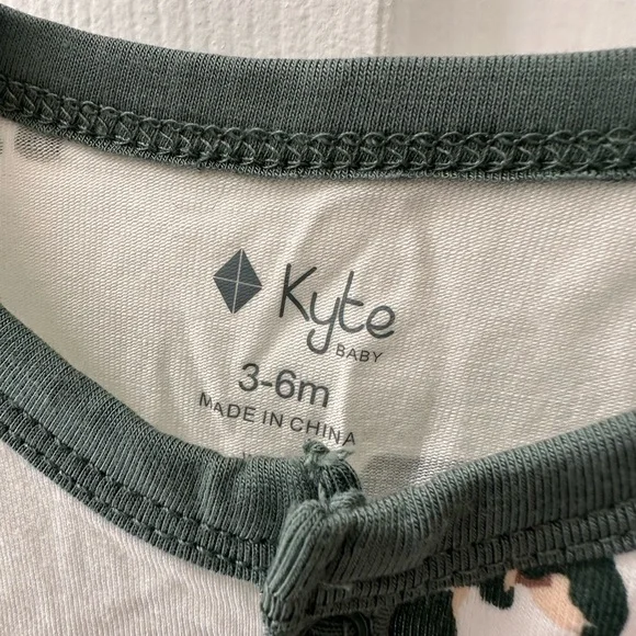 Kyte Baby Snap Romper - Picture 4 of 4